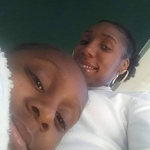 Meet your Posher, Aisha